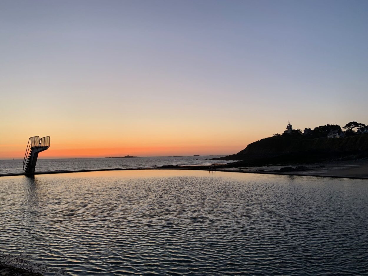 Piscine de Saint-Quay-Portrieux à proximité de l’hôtel, environnement agréable